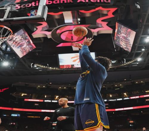 场均25+5+7，在西部只排第14！首发伤了4个，首次全明星要来了