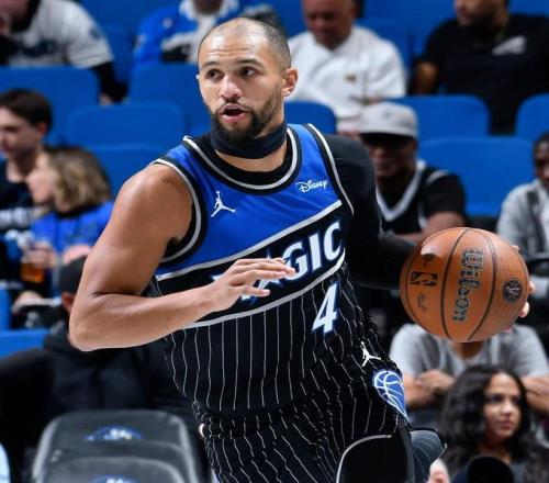 魔术官方：萨格斯遭遇右膝一级内侧副韧带挫伤，归期未定