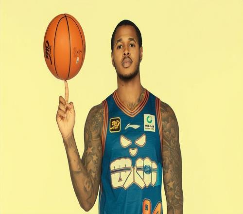 辽篮新援浮出水面，杨鸣为啥更看好“小钢炮”五大原因正式曝光