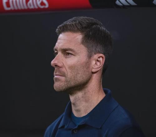 阿隆索：皇马正关注市场！坎塞洛想重返巴萨！切尔西接近任命新帅