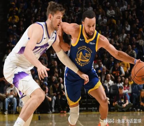 勇士123114爵士！库里赛后把话挑明，科尔对巴特勒表态也成关键