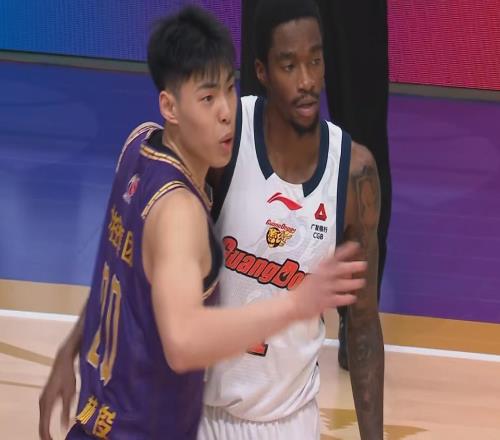 朱芳雨赌对了!广东队有望签下威姆斯,杜锋急需第5外援救火