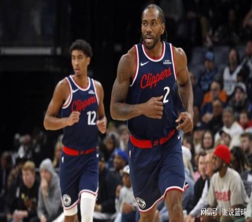 FW建议快船交易伦纳德，送他去雄鹿联手字母，换三球员+首轮签