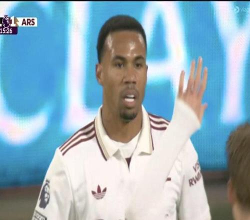 英超进球20+，加布里埃尔成阿森纳队史后卫第二人