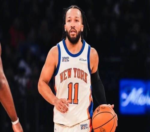 保罗乔治锁死唐斯，马克西36+8+4探花郎半场18分，76人复仇尼克斯