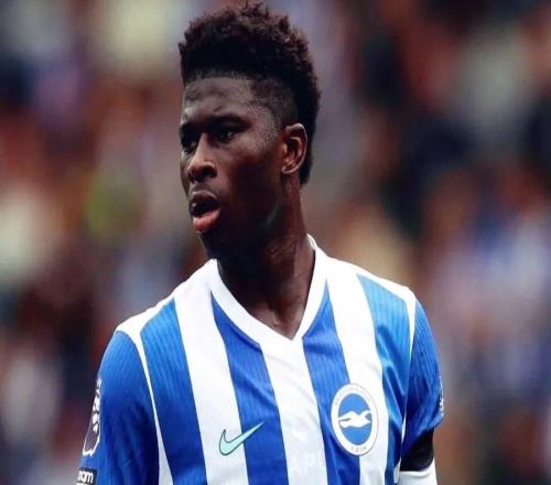 罗马诺：巴莱巴渴望加盟曼联已不是什么秘密利兹联主帅：我们清楚对阵曼联的比赛对球迷来说意味着什么