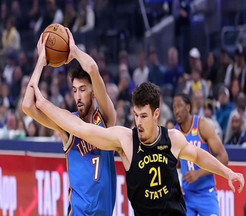 攻防两端都显得非常吃力，勇士先发中锋最近的状态真是一塌糊涂?