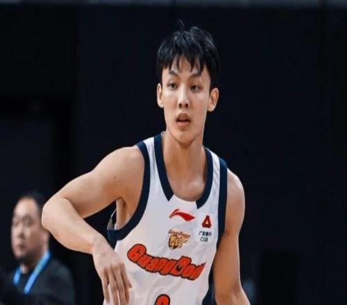 广东被浙江绝杀！徐杰+双小外齐发挥，胡明轩又打铁，内线吃瘪！