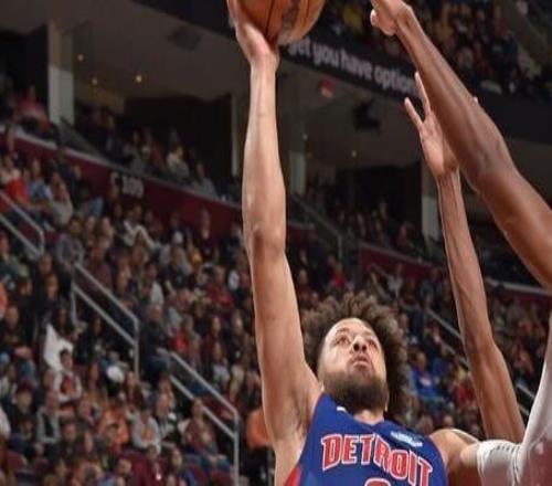 坎宁安27+6+7米切尔30+6活塞终结骑士3连胜