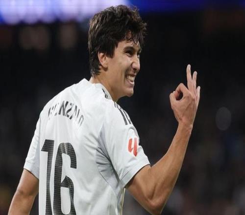 人物加西亚用“帽子戏法”回馈信任致敬前辈