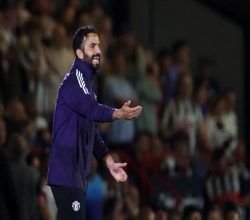 泰晤士报道阿莫林的直言在更衣室引发不满曾承诺收敛但未能实现_英超直播