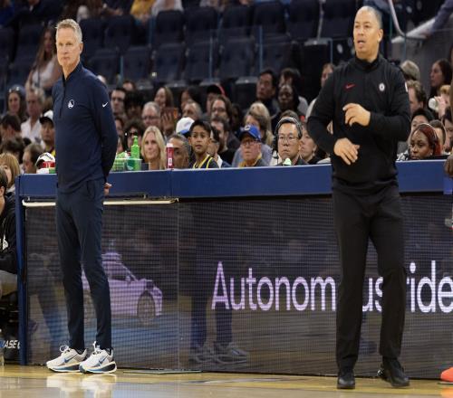 科尔赞誉卢的神奇技能仿佛拥有超能力能透视比赛一切_NBA直播