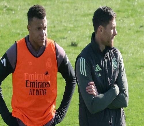 姆巴佩铁定缺席西超杯半决赛！皇马德比战未踢先折损锋线王牌