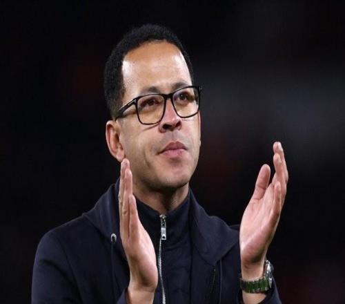 罗塞尼尔执教斯特拉斯堡战绩：32胜14平17负，欧协联头名出线