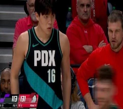 仅在垃圾时间上场2分钟，杨瀚森1中1得4分，罚球2中2正负值+2