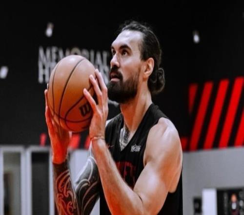 火箭险胜太阳！杜兰特三分绝杀！2场砍60+15+11，2年9000万白菜价