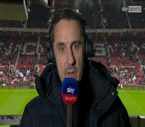 内维尔怒批曼联乱搞！解雇阿莫林早该发生，呼吁回归进攻足球