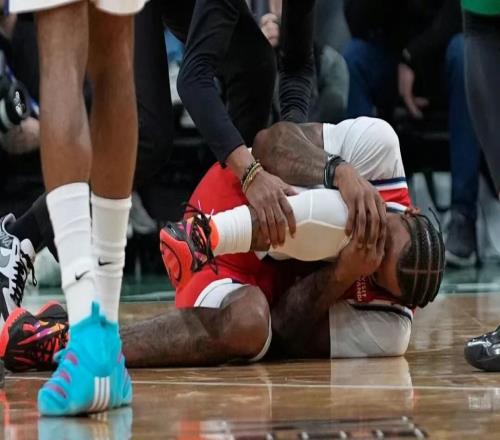 突发！惨遭右膝韧带二级扭伤，一个月2次啊，大合同彻底没了