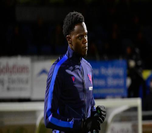 官方：水晶宫23岁中场艾哈迈德转会至法甲欧塞尔