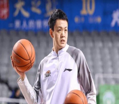 胜同曦两将终于回暖！王岚嵚最佳之战，姜宇星展特性静待继伟复出