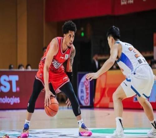 前行无畏丨CBA常规赛第十一轮战胜新疆，斩获三连胜&新年第一场主场胜利！