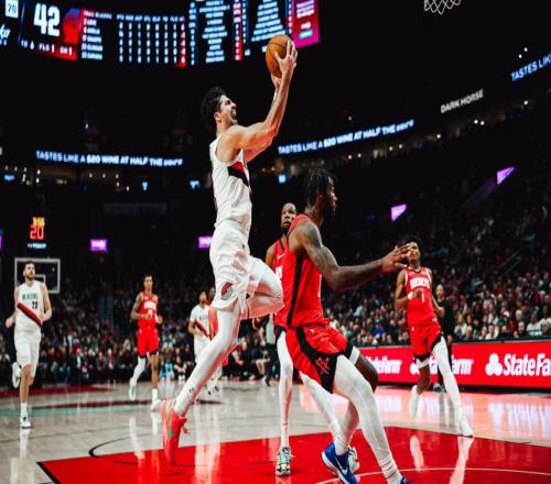 杨瀚森太冤了!触目2道血痕,阿夫迪亚爆砍41分,火箭1战堪称血亏