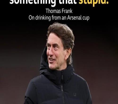 反了热刺主帅用阿森纳的杯子喝水