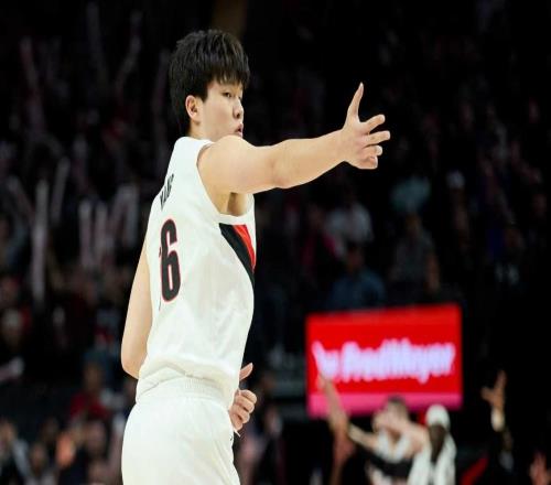 伊森补篮绝杀超时！开拓者复仇火箭阿夫迪亚41+6杨瀚森3+3+2