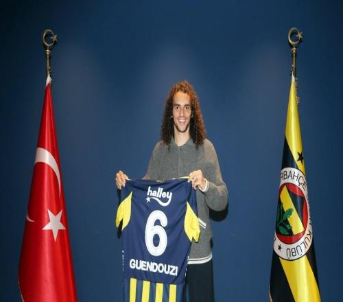 官方:费内巴切签下拉齐奥中场贡多齐据悉总价为3000万欧