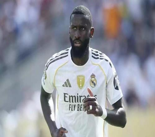 记者:吕迪格虽膝盖不适但准备强行出战,预计他会首发上场