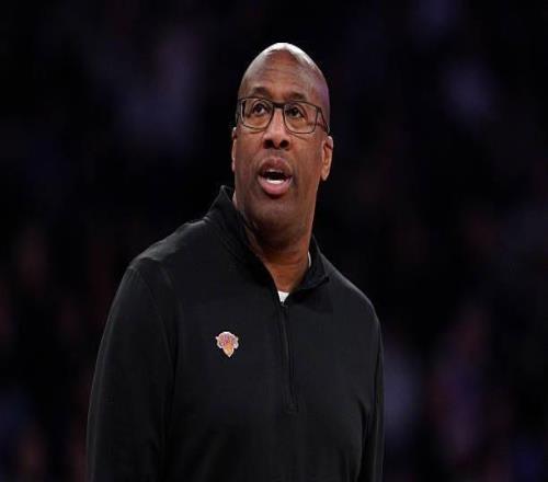 迈克布朗：泰伦卢今年赚了1400万，28年前欠我的100啥时候还