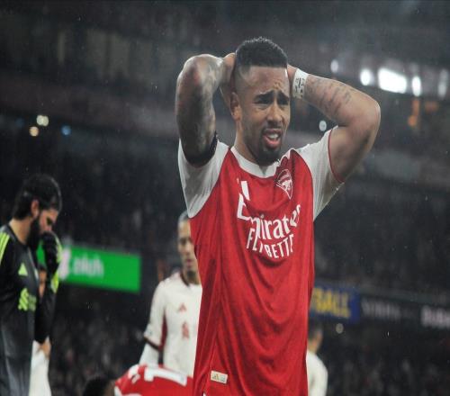 00！阿森纳战平利物浦，5连胜终结仍6分领跑，马丁内利巨大争议