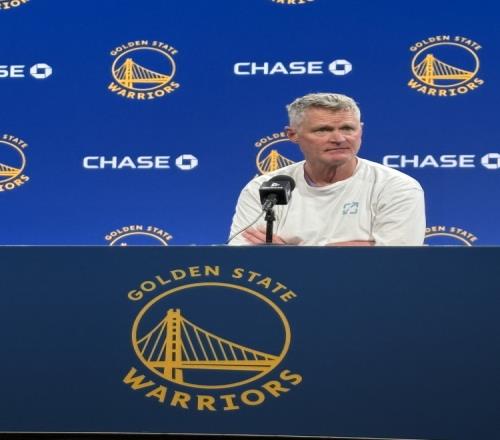 科尔表示对库明加的处境感到失望发展并未如前几周那般顺利_NBA直播