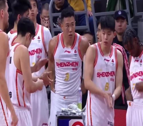 场均19+5+4!男篮顶级锋线示好广东队,或被朱芳雨下重本挖走