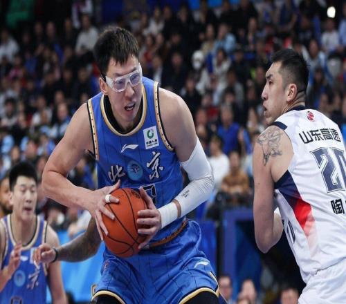 赢家输家都尴尬！山东男篮主帅停赛期两连胜，北京男篮主场遭绝杀