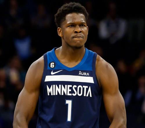 西卡轰30+14仍无缘今日最佳！对不起，你碰到创纪录的华子了