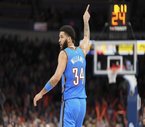 戴格诺特对肯威的表现表示满意他已完全融入球队并展现出职业精神_NBA直播