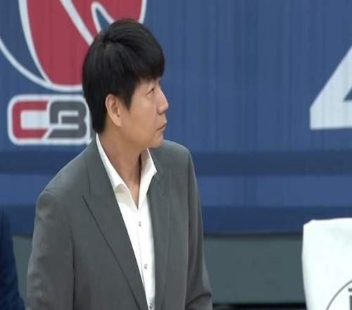 重返季后赛排名,山东男篮6连胜于德豪5记三分邱彪爱将轮番爆发