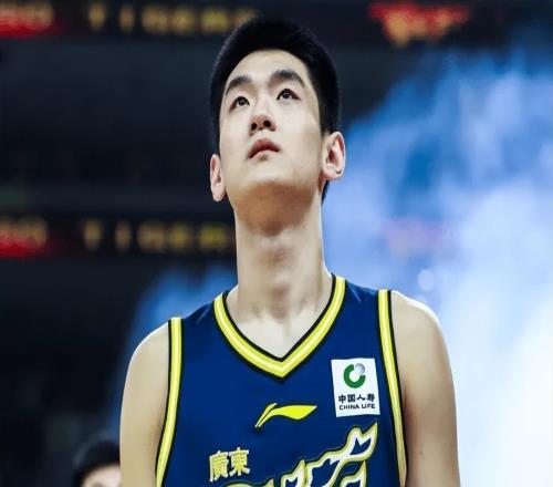 广东10878大胜辽宁2喜2忧!外援关照王洪泽,胡明轩张皓嘉仍辣眼