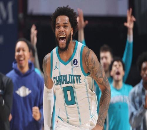 活久见，黄蜂首节结束已经4514领先爵士31分