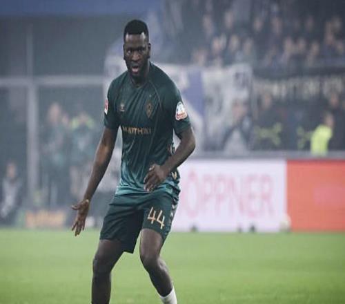 埃芬博格：博尼费斯在不莱梅体能太差了，最高速度不到30kmh