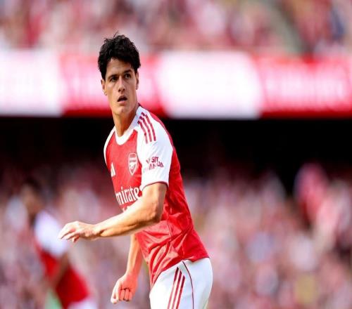 内尔高：定位球是重要武器之一球队正朝着正确方向前进