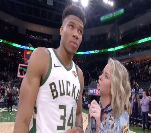 吃下定心丸！尼克斯、热火统统选择拒绝，现役第一大前继续留守