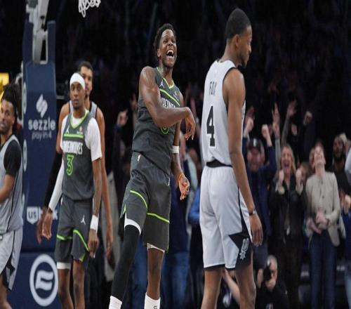 19分大逆转，爱德华兹准绝杀！森林狼对阵马刺5连胜化身文班克星