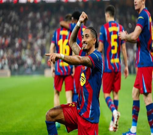 巴萨卫冕成功，首次有球队成功蝉联四强赛制西班牙超级杯