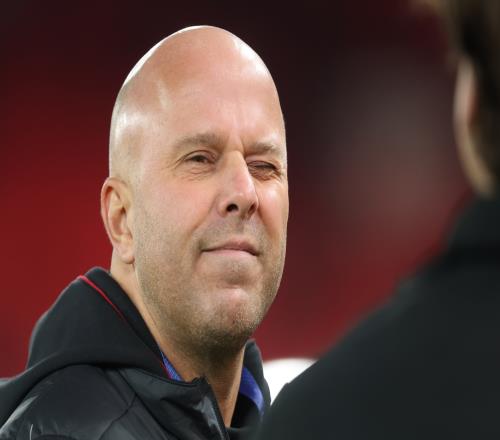 斯洛特表示尽管以41获胜，但我们创造的机会仍然不足，恩古莫哈可能出现了抽筋的情况_英超直播