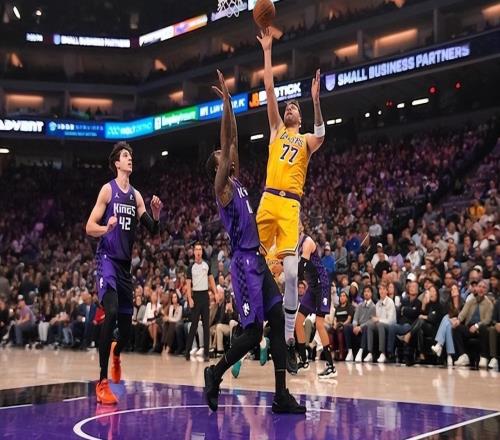 雷迪克甩锅已魔怔！湖人过去7场防守好吐槽全队投篮糟糕拒担责