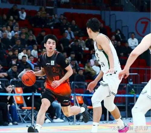 双杀同曦！于德豪三分觉醒鲍威尔回暖山东高速仍藏末节隐患