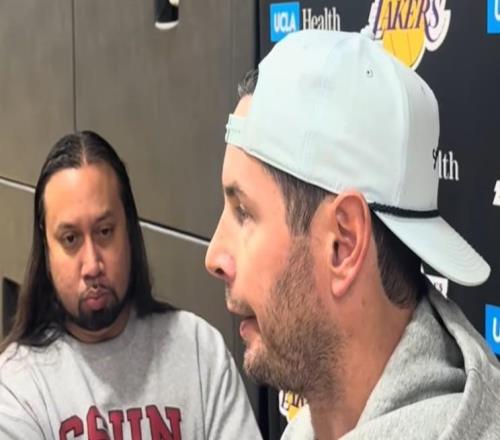 雷迪克：我们取消了晨训，部分原因是这对41岁的詹姆斯不太好