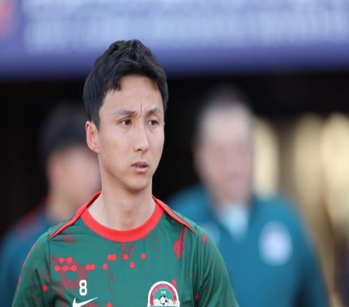尹鸿博表示他最喜欢的年轻球员是王钰栋希望能培养出优秀的球员_中超直播